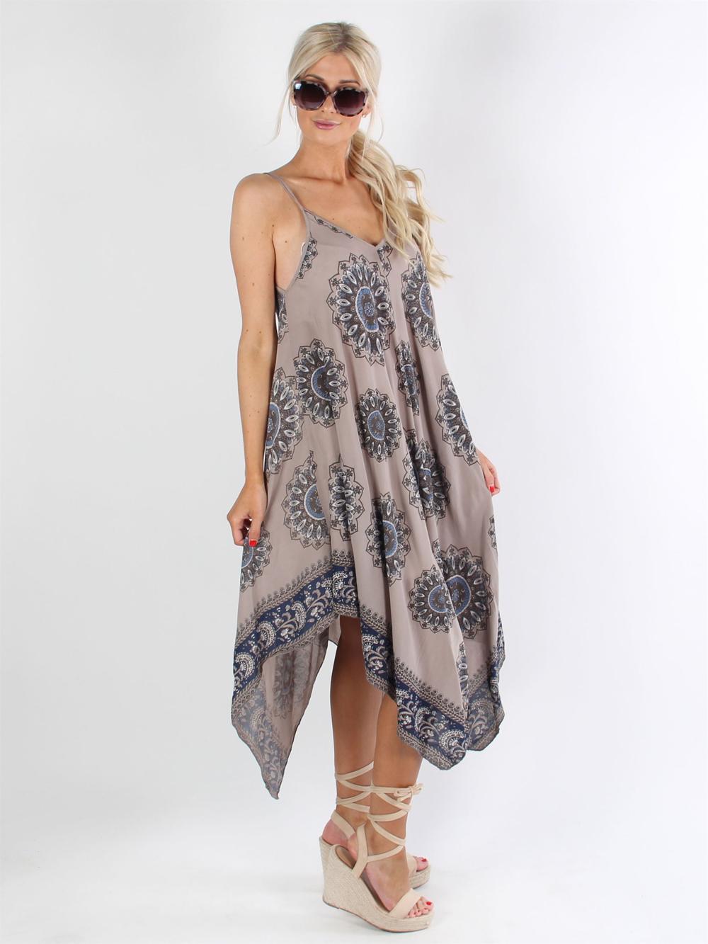 Michigan - Armygrøn stribet stropkjole i løs pasform